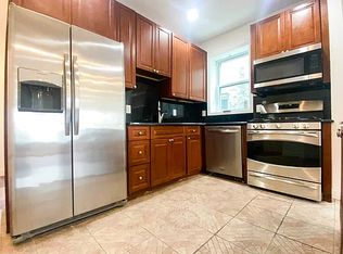 24-19 35th St #1, Astoria, NY 11103