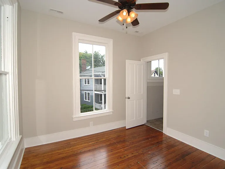 720 King St #A — Photo 7