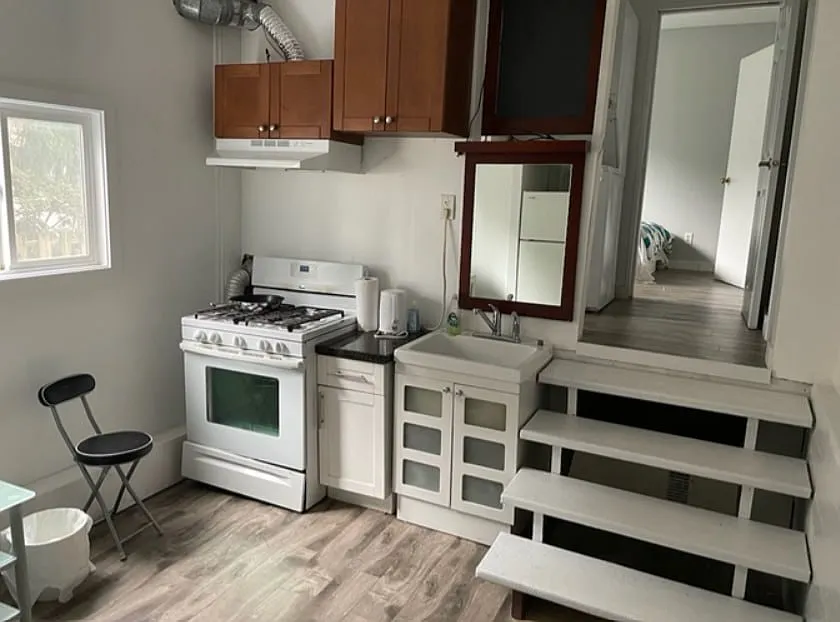 1 bed, 500 sqft, $1,100 — Photo 3