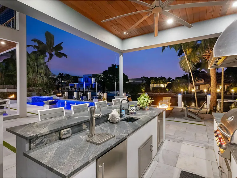 334 Isle Of Capri Dr — Photo 135