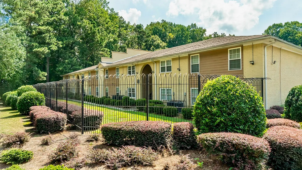 Building Photo - Crystal Heights Apartments