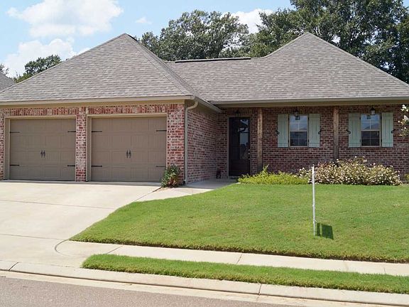 2nd image of 111 Saint Lucia Dr