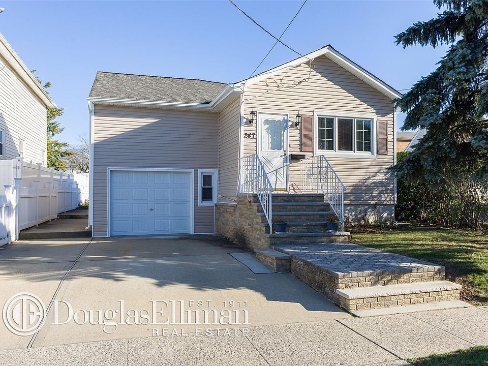 1st image of 247 Travis Ave