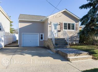 247 Travis Ave, Elmont, NY 11003