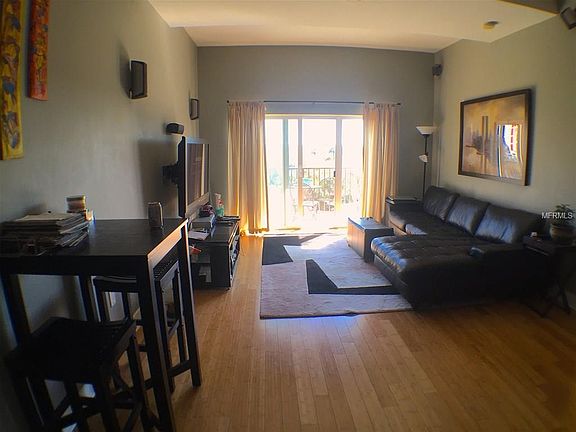 3rd image of 1010 Central Ave APT 323