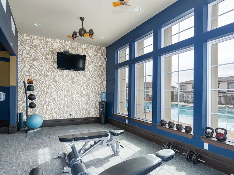 Bella Estancias Apartment Homes — Photo 34