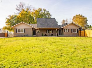 1082 Clearwater Ln, Springfield, OR 97478