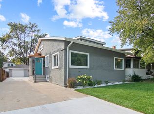 637 S Humphrey Ave, Oak Park, IL 60304