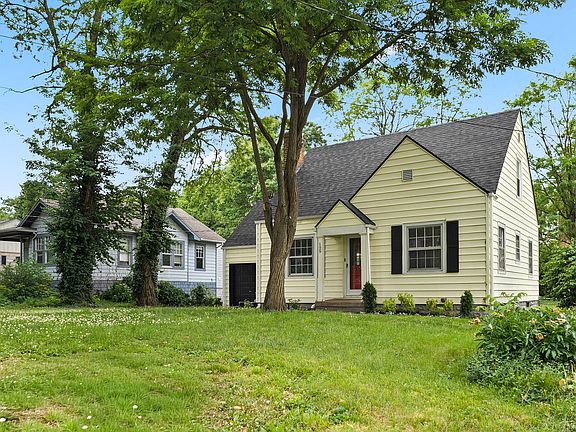 5th image of 129 Delmont Dr