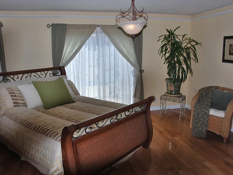 6037 Comey Ave #6037 — Photo 21
