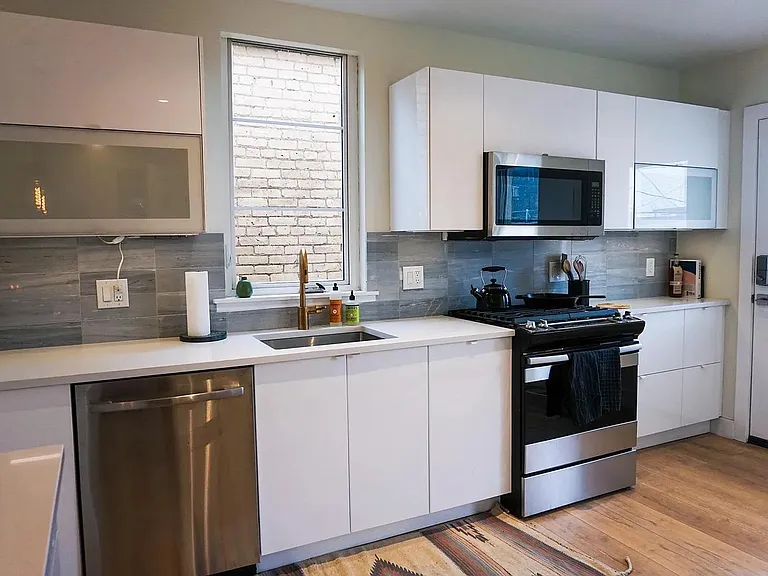 3215 Lawrence St — Photo 4