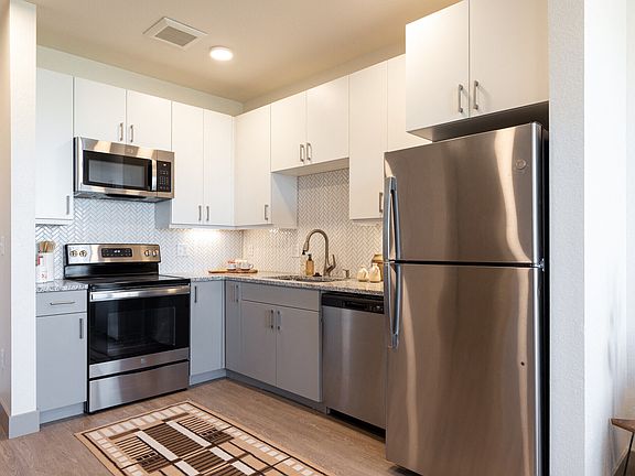4th image of 2121 E 48th Ave APT 453