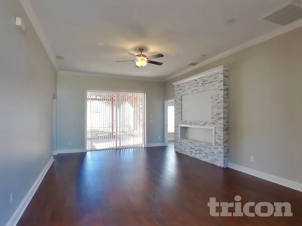 Building Photo - 15206 Markham Dr