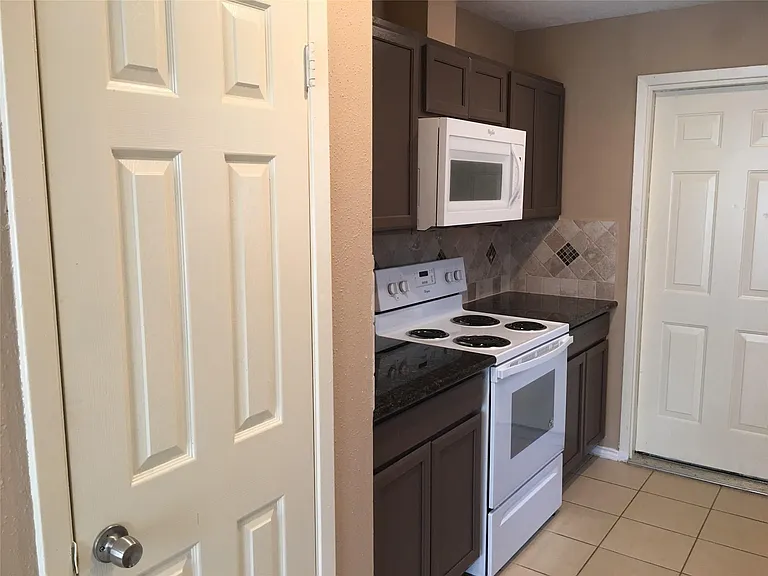 6219 Westbranch Dr — Photo 9