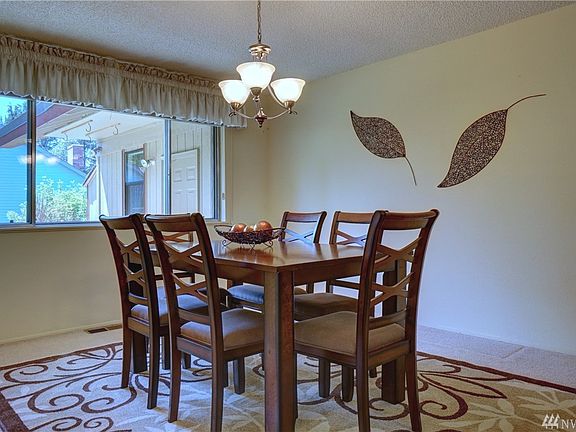 5th image of 7114 Turquoise Dr SW