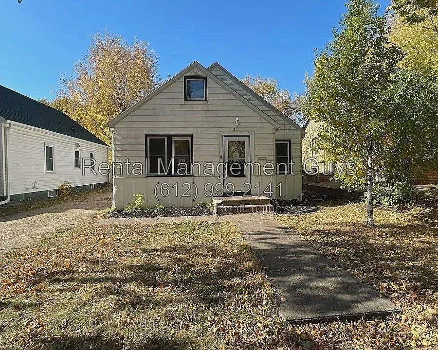2 bed, 1.0 bath, $1,600 — Photo 2