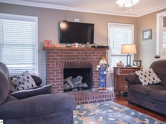 5th image of 739 W Georgia St