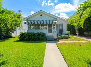 1325 Gordon Dr, Naples, FL 34102