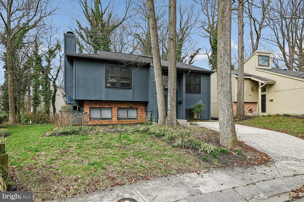 1031 Timber Creek Dr photo 1