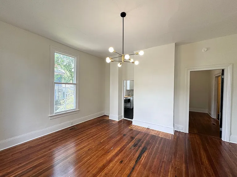 504 N Person St — Photo 8