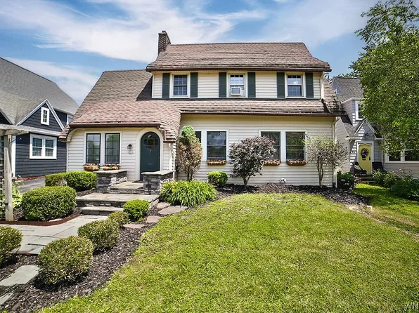 84 Washington Hwy, Amherst, NY 14226