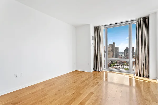 Rented by Corcoran | media 19