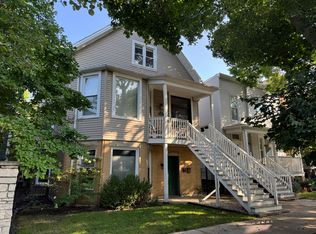 1924 W Belle Plaine Ave #2, Chicago, IL 60613