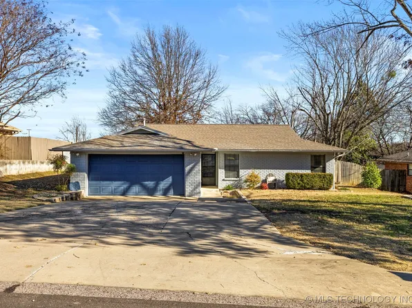 2326 Arlington Blvd, Ada, OK 74820
