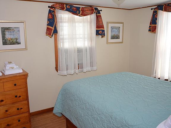 5th image of 173 E Grand Ave #1