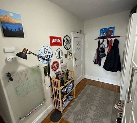 2nd image of 15 Egremont Rd APT 11