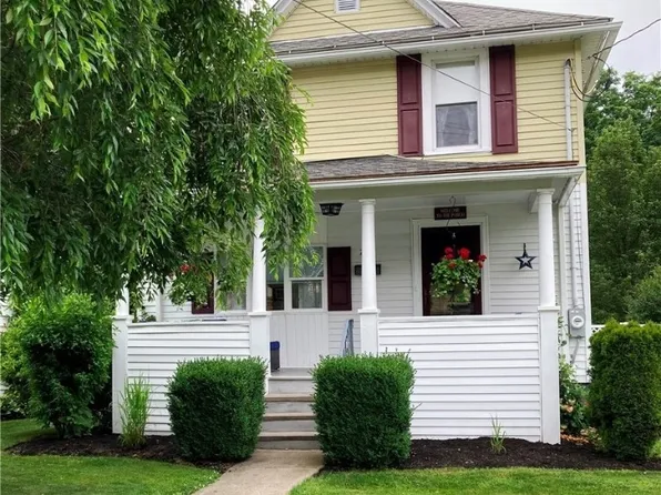 74 Cleveland Ave, Elmira, NY 14905