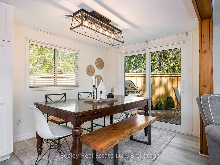 102 Helen St — Photo 18
