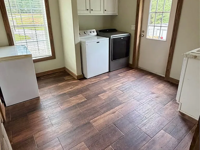 4376 Lee Road 391 — Photo 18