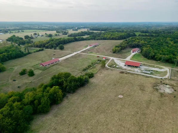 11800 S 1425 Road, Stockton, MO 65785