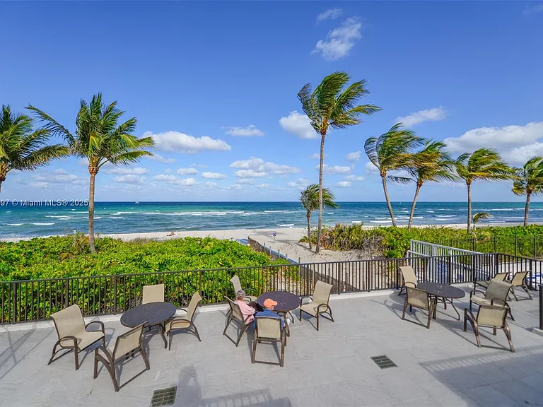 1980 S Ocean Dr #1 — Photo 17