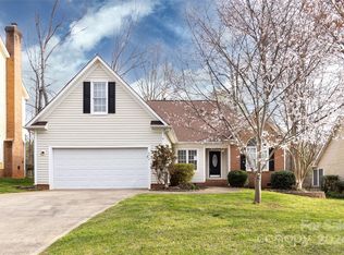 4312 Stonefield Dr, Charlotte, NC 28269