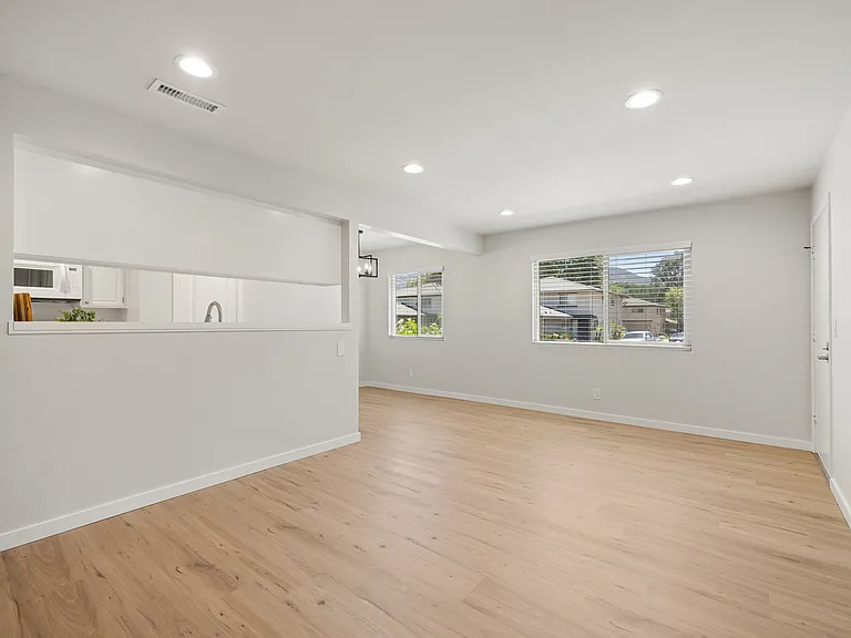 5985 Nelda St #3 — Photo 7
