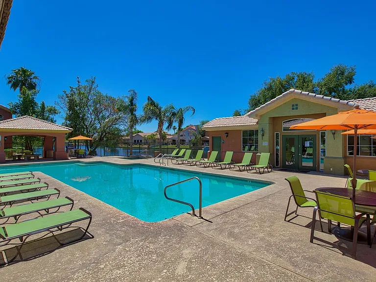 Serena Shores Apartments — Photo 6