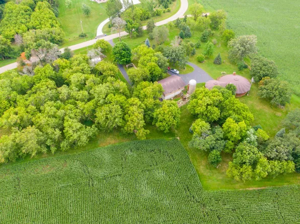 N8963 Sterk Rd, Cambria, WI 53923