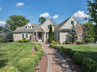 23 Normandy Ct, Middletown, NJ 07748