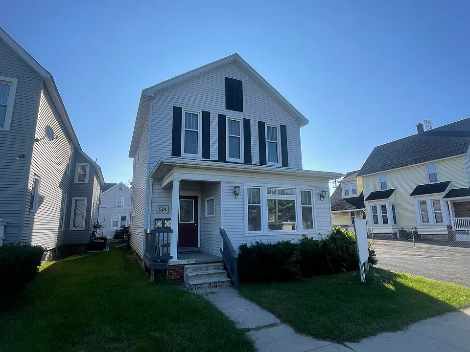 824 Huron Ave #1