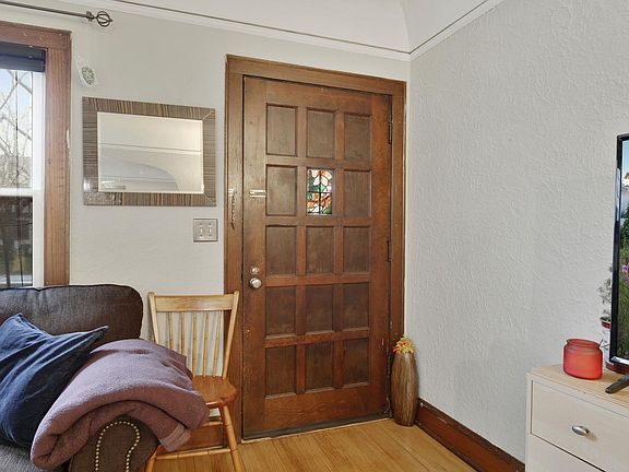 4th image of 5228 Xerxes Ave S