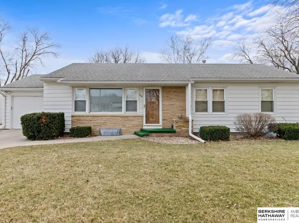 1415 E 11th St, Fremont, NE 68025