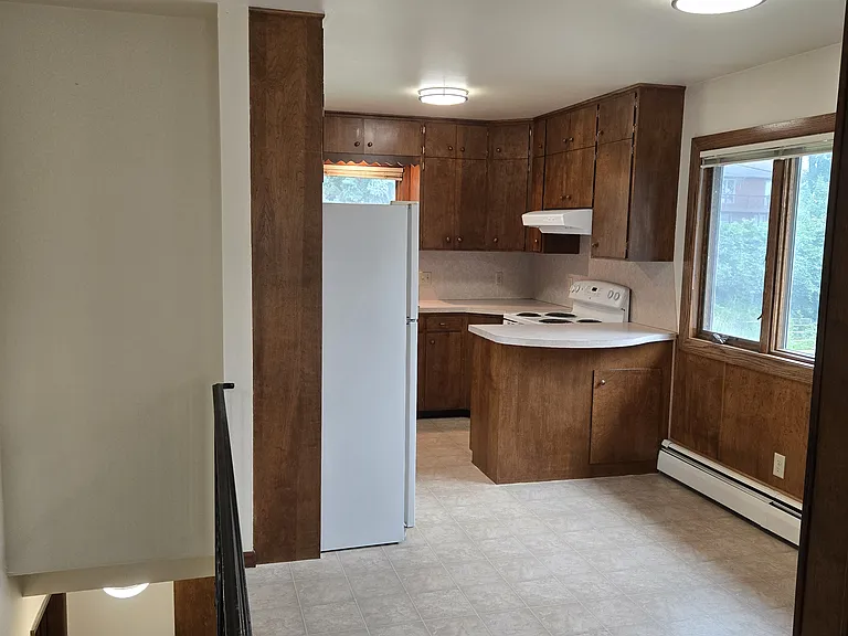 543 Gary Ave — Photo 4