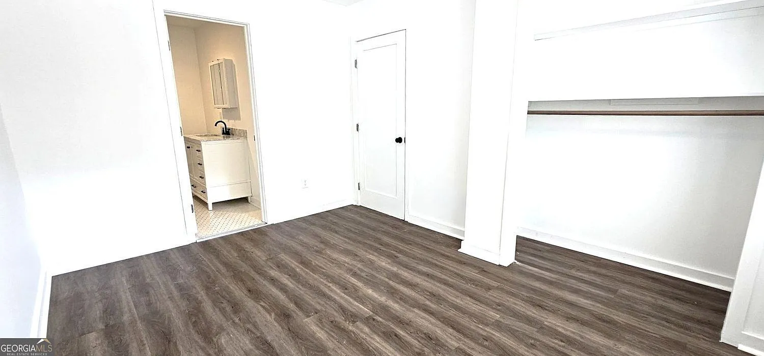 1 bed, 1.0 bath, 500 sqft, $1,700 — Photo 4