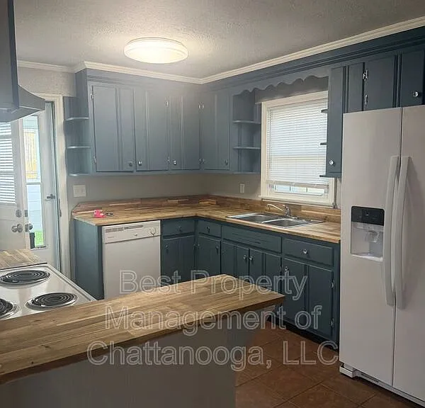 1602 Maxwell Rd — Photo 12