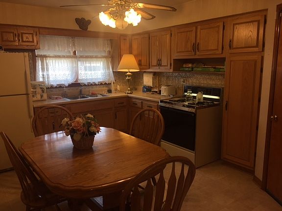 5th image of 10729 S Avenue B