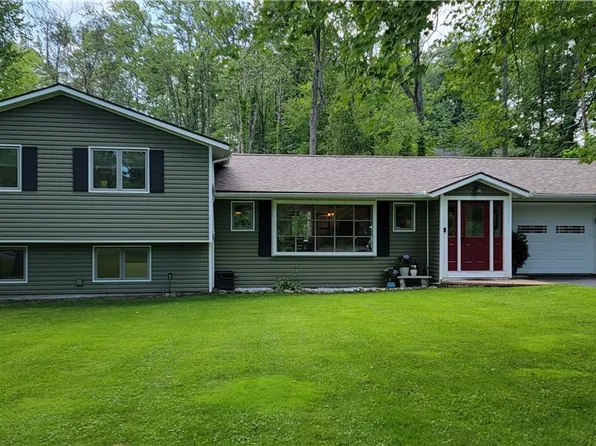 6008 Smith Rd, North Syracuse, NY 13212