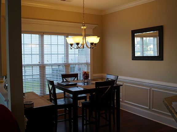 3rd image of 1632A Brook Hollow Dr #A
