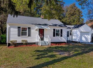 1418 Valley Ridge Dr, High Point, NC 27260